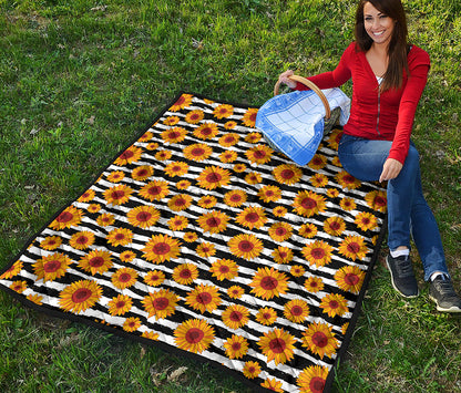 White And Black Stripe Sunflower Print Quilt