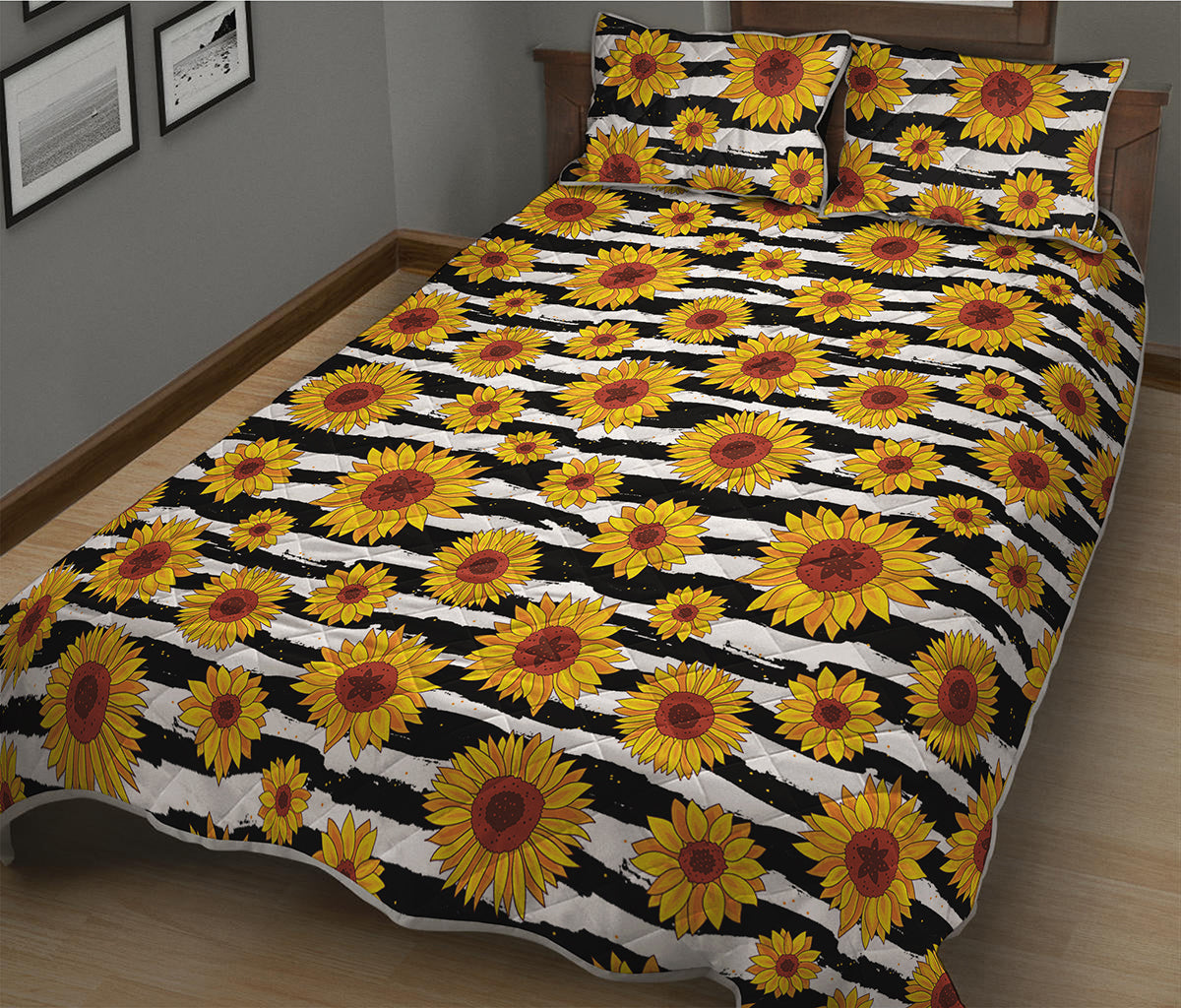 White And Black Stripe Sunflower Print Quilt Bed Set