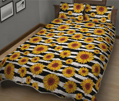 White And Black Stripe Sunflower Print Quilt Bed Set