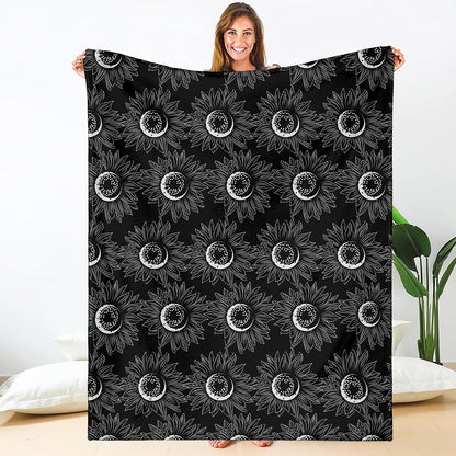 White And Black Sunflower Pattern Print Blanket