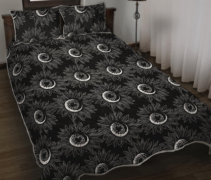 White And Black Sunflower Pattern Print Quilt Bed Set