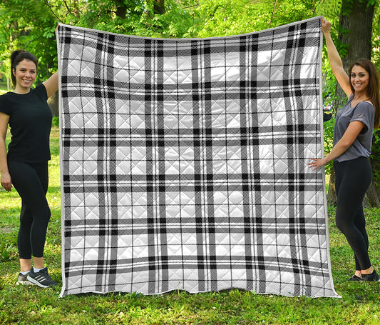 White And Black Tartan Pattern Print Quilt