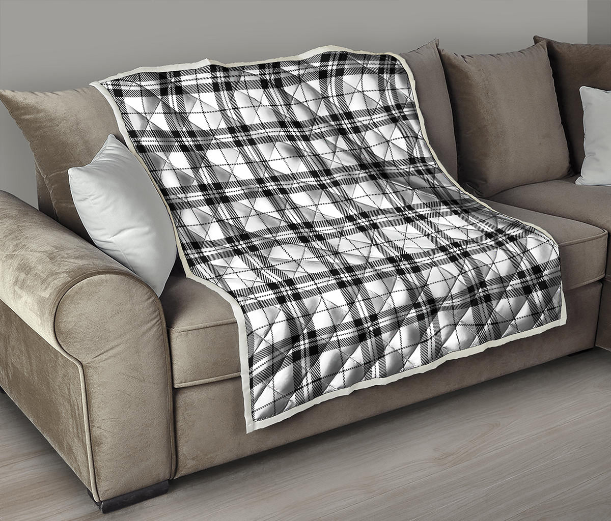 White And Black Tartan Pattern Print Quilt