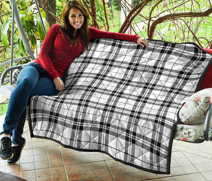 White And Black Tartan Pattern Print Quilt