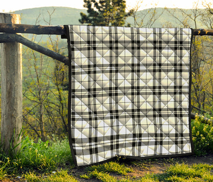 White And Black Tartan Pattern Print Quilt