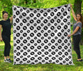 White And Black Vinyl Pattern Print Quilt
