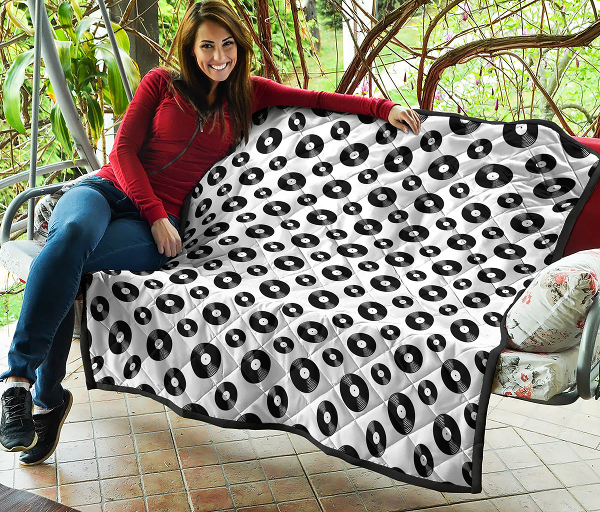 White And Black Vinyl Pattern Print Quilt