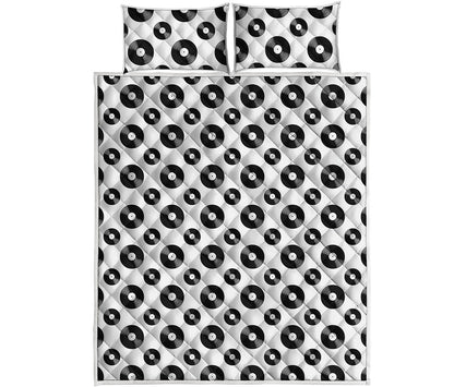 White And Black Vinyl Pattern Print Quilt Bed Set