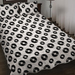 White And Black Vinyl Pattern Print Quilt Bed Set