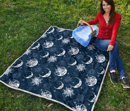 White And Blue Celestial Pattern Print Quilt