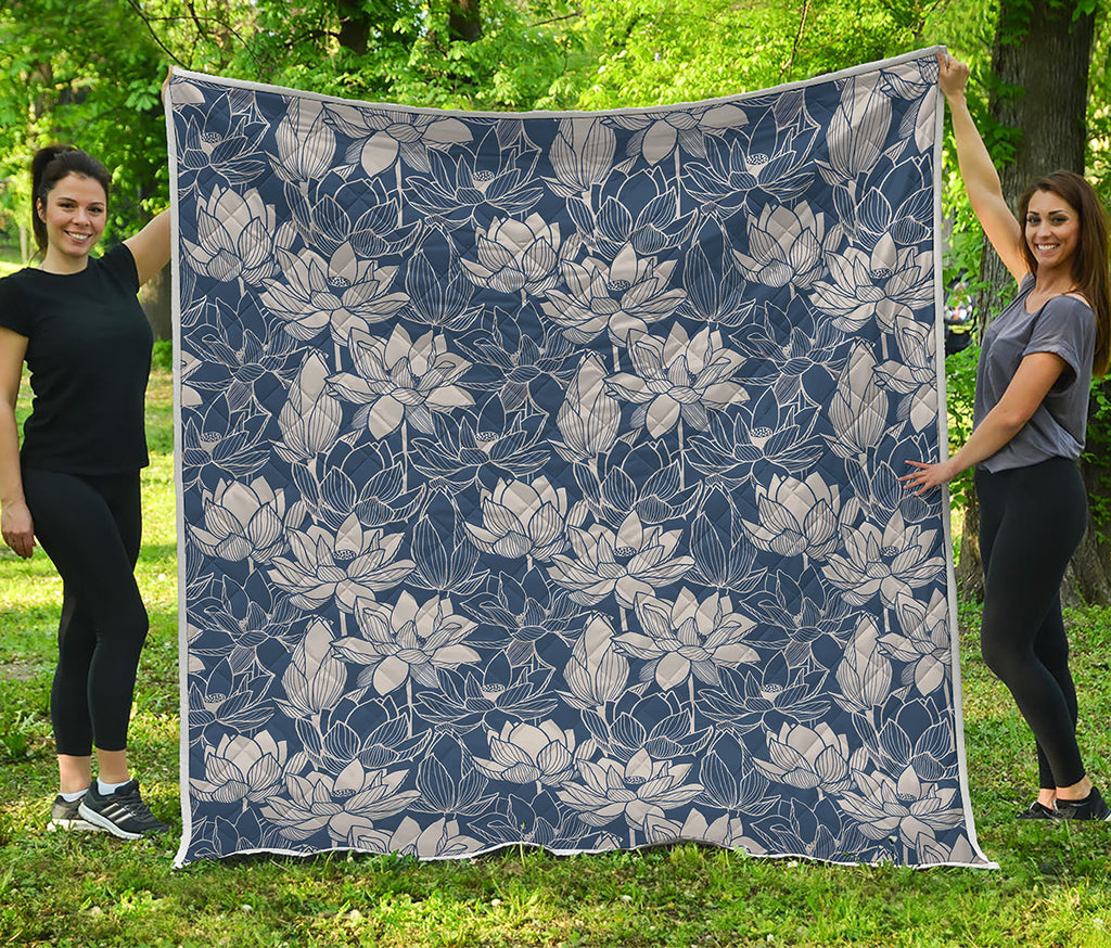 White And Blue Lotus Flower Print Quilt
