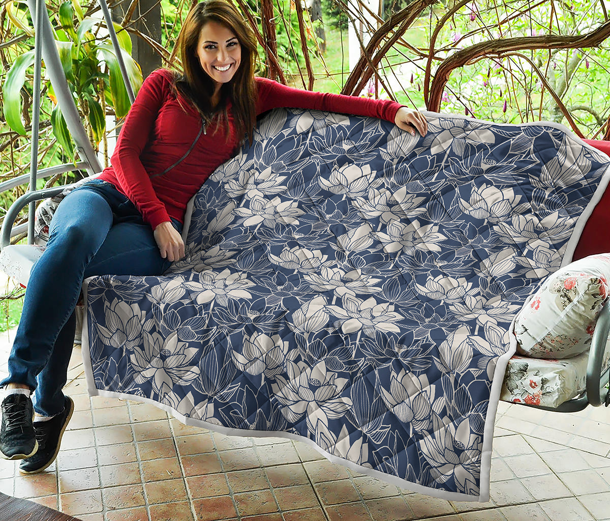 White And Blue Lotus Flower Print Quilt