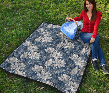 White And Blue Lotus Flower Print Quilt