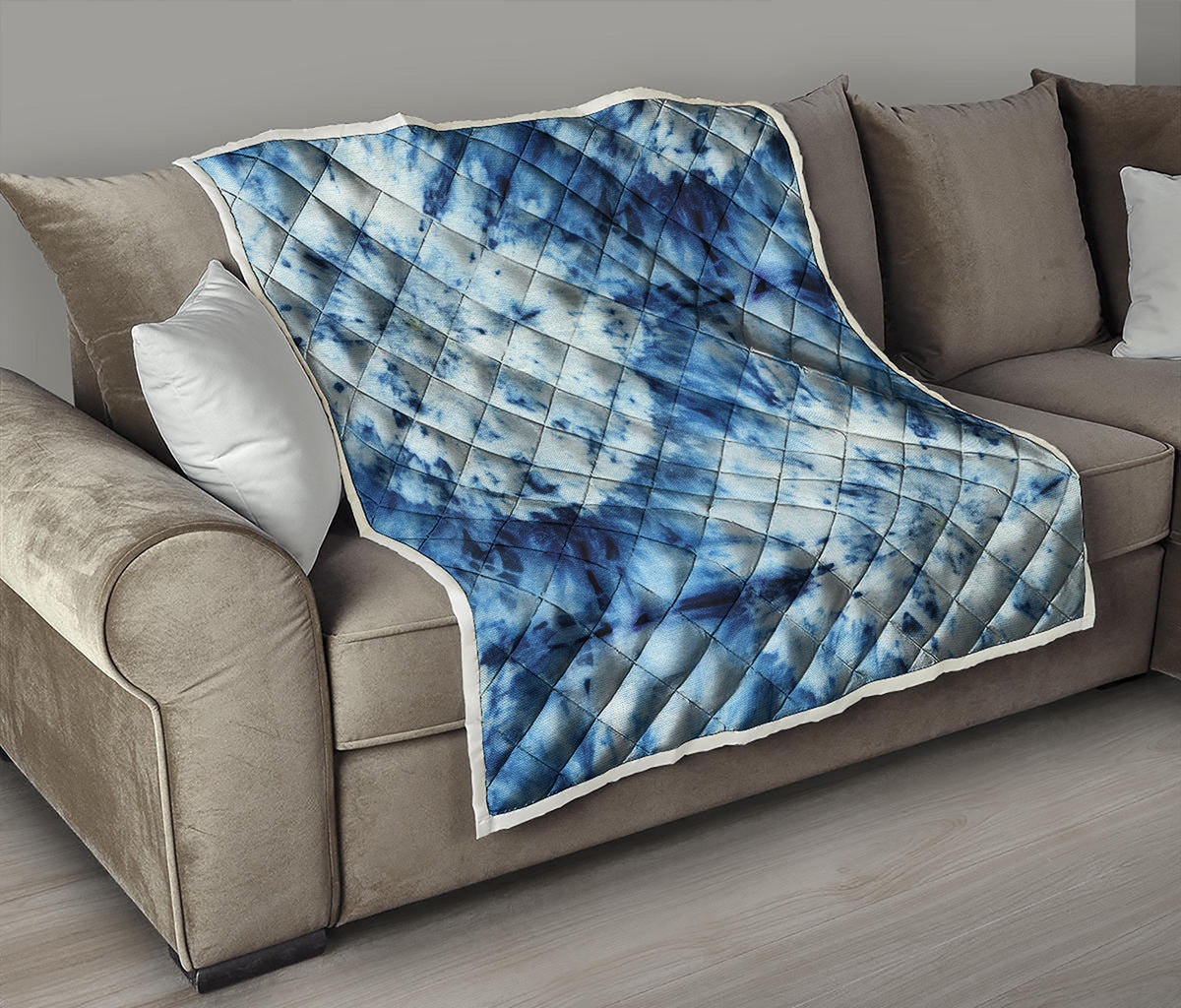 White And Blue Tie Dye Print Quilt