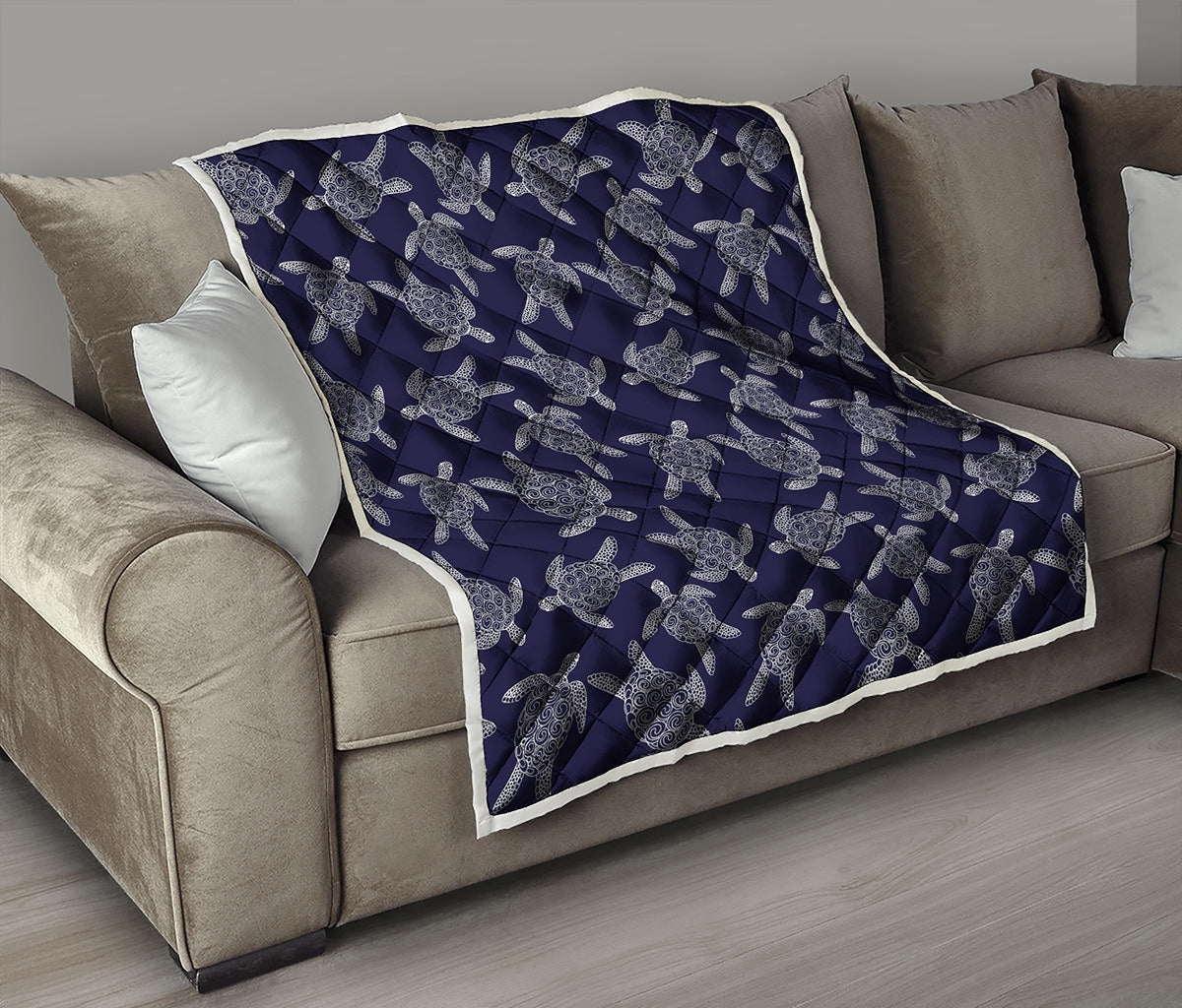White And Blue Turtle Pattern Print Quilt