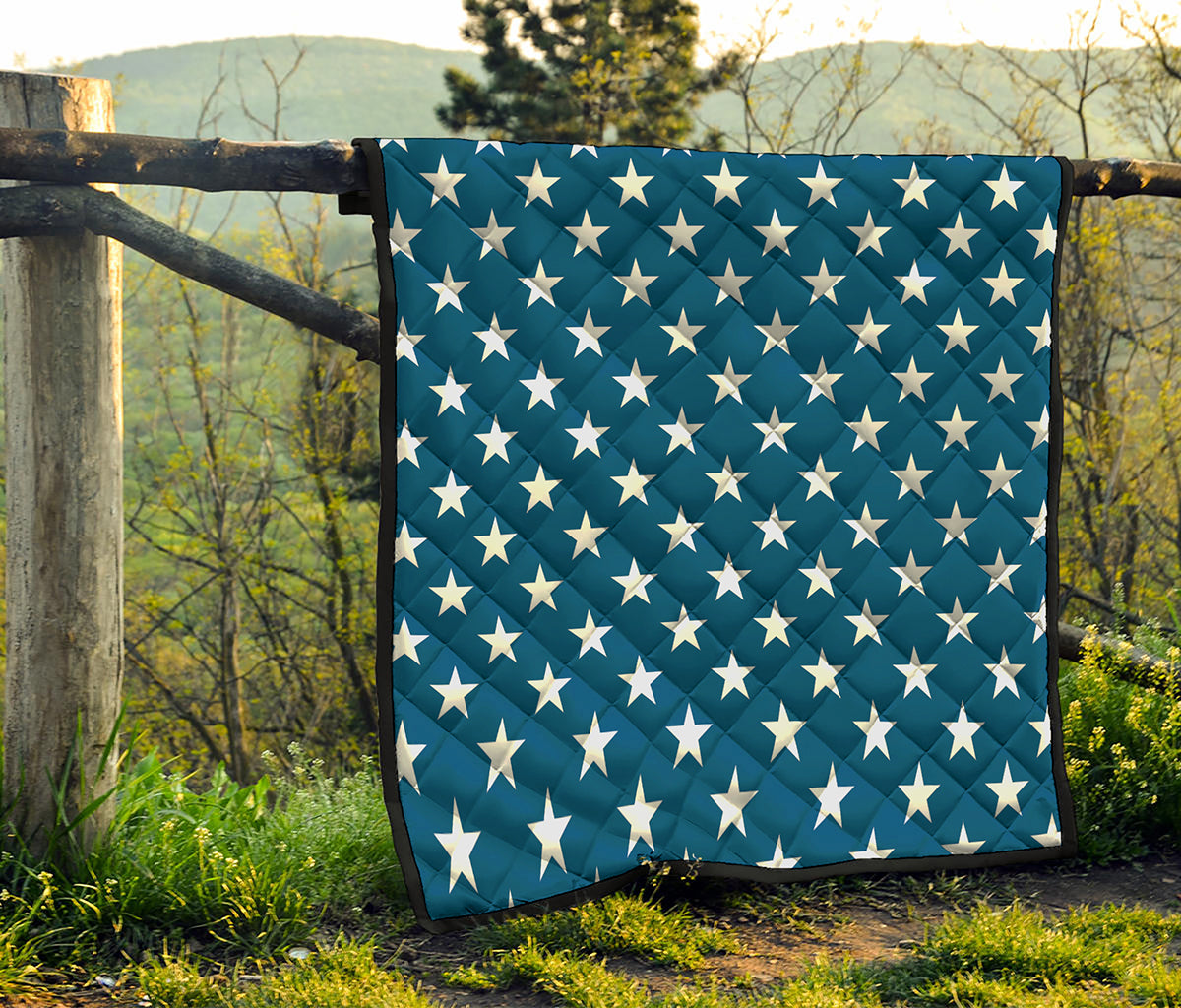 White And Blue USA Star Pattern Print Quilt