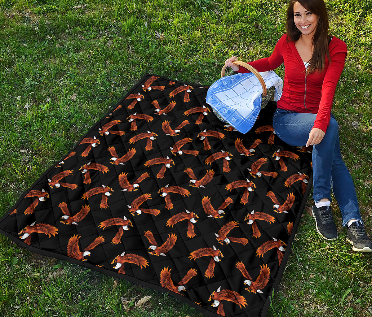 White And Brown Eagle Pattern Print Quilt