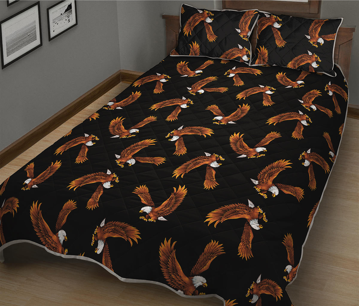 White And Brown Eagle Pattern Print Quilt Bed Set