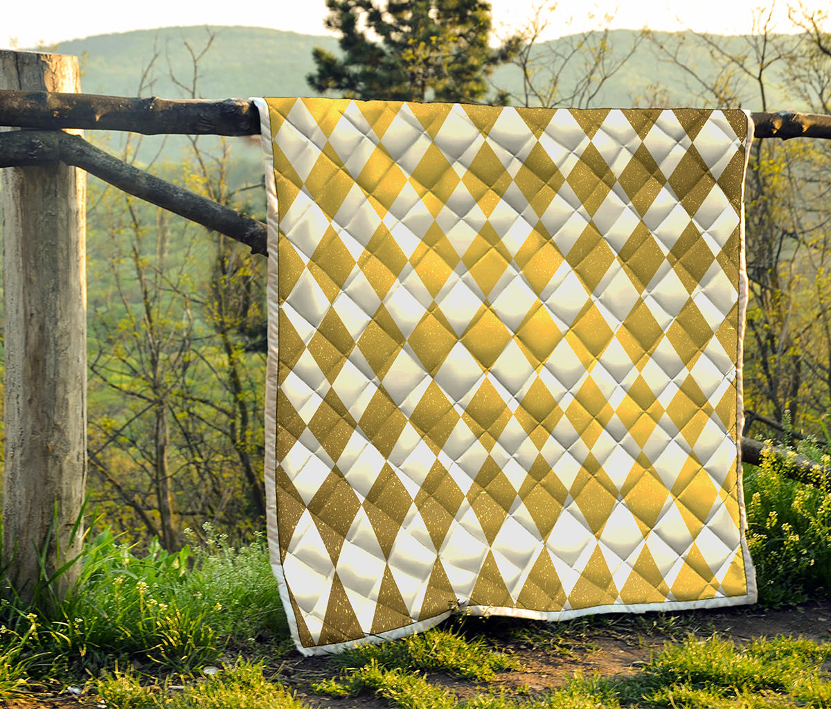White And Gold Harlequin Pattern Print Quilt