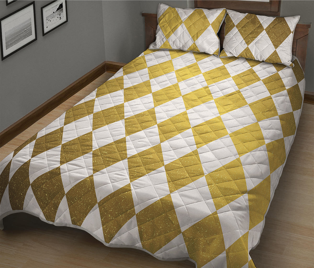 White And Gold Harlequin Pattern Print Quilt Bed Set