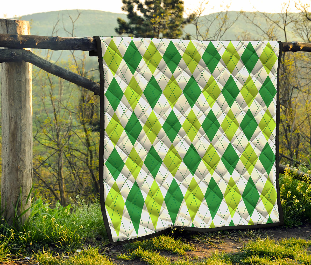 White And Green Argyle Pattern Print Quilt