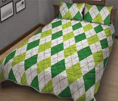 White And Green Argyle Pattern Print Quilt Bed Set