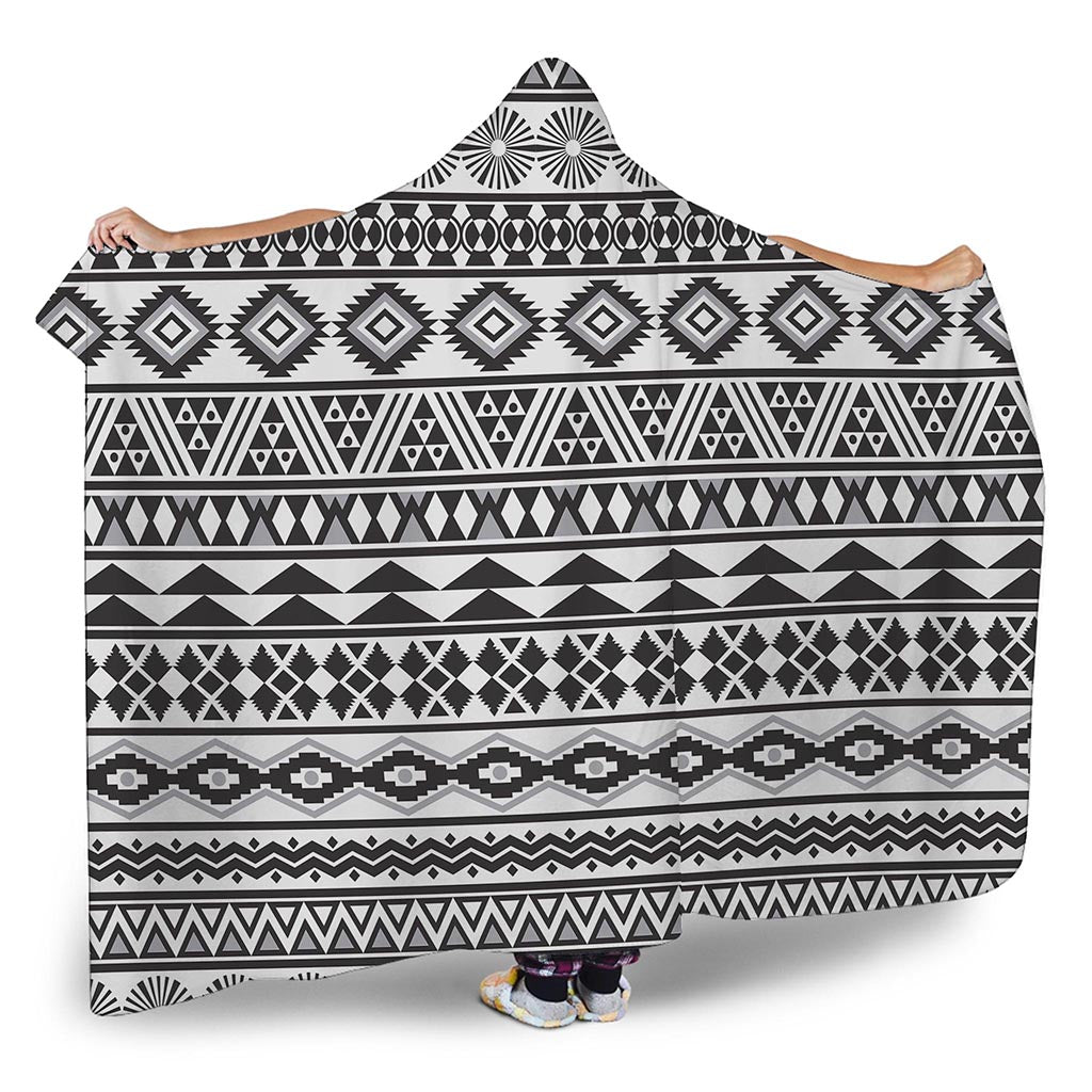 White And Grey Aztec Pattern Print Hooded Blanket