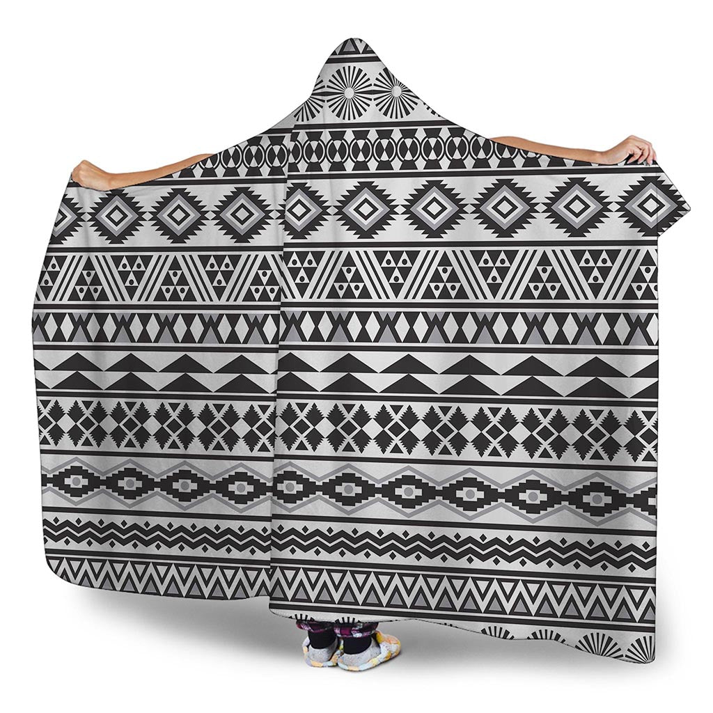 White And Grey Aztec Pattern Print Hooded Blanket