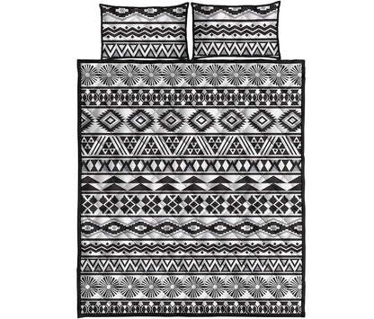 White And Grey Aztec Pattern Print Quilt Bed Set