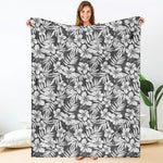 White And Grey Hawaiian Pattern Print Blanket