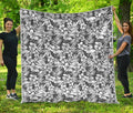 White And Grey Hawaiian Pattern Print Quilt