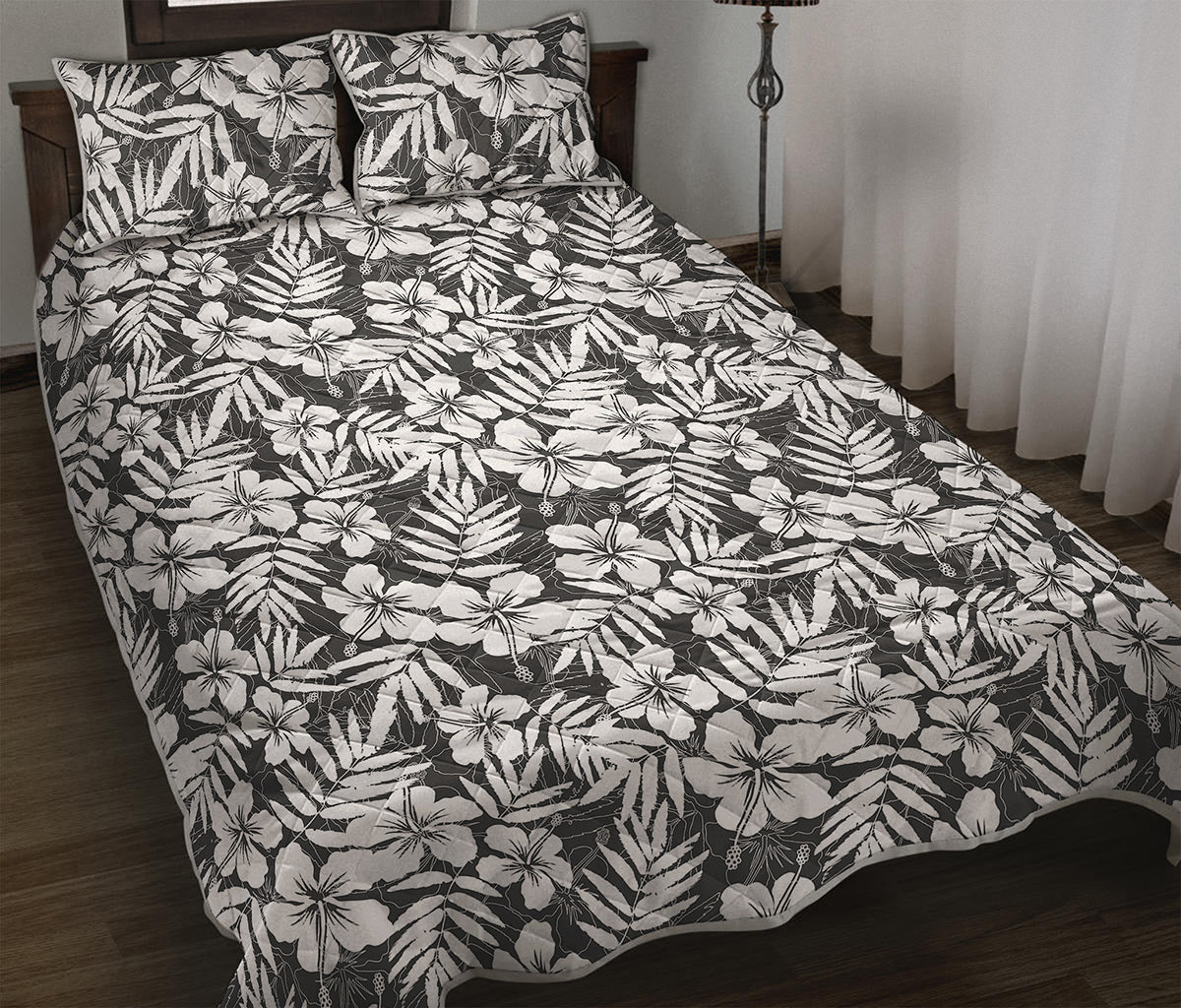 White And Grey Hawaiian Pattern Print Quilt Bed Set