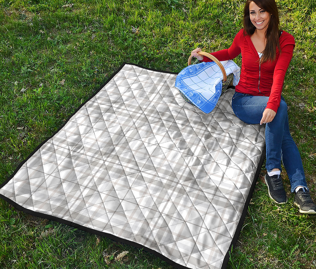 White And Grey Plaid Pattern Print Quilt