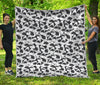 White And Grey Shark Pattern Print Quilt