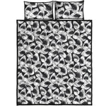 White And Grey Shark Pattern Print Quilt Bed Set