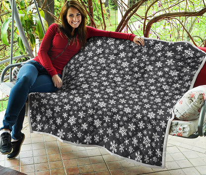 White And Grey Snowflake Pattern Print Quilt