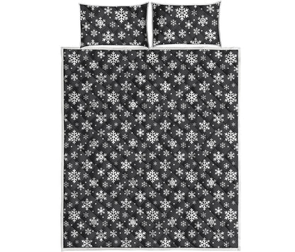 White And Grey Snowflake Pattern Print Quilt Bed Set
