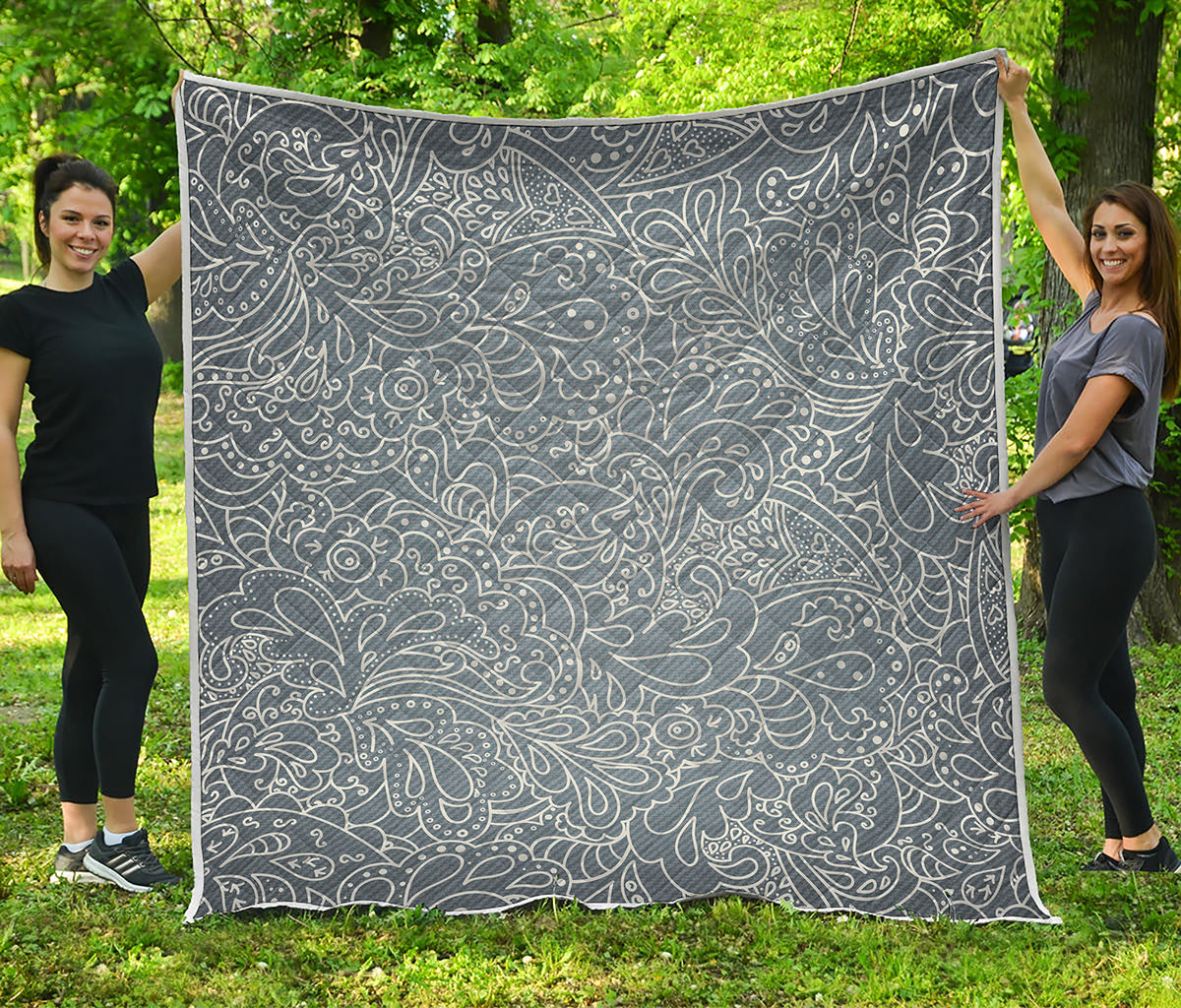 White And Grey Western Floral Print Quilt