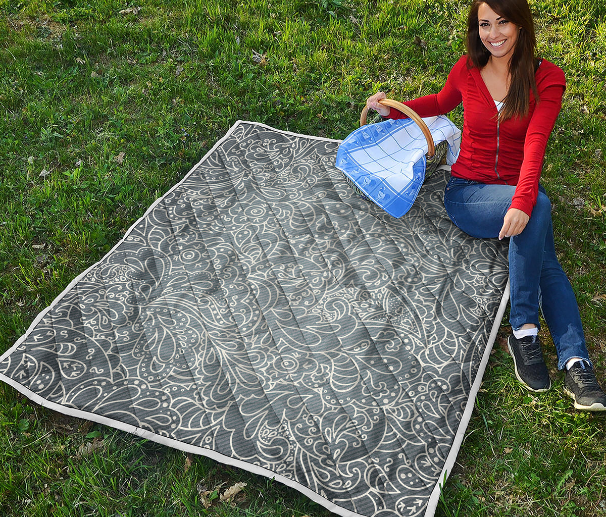 White And Grey Western Floral Print Quilt