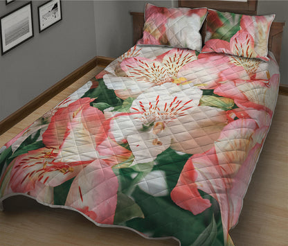 White And Pink Alstroemeria Print Quilt Bed Set