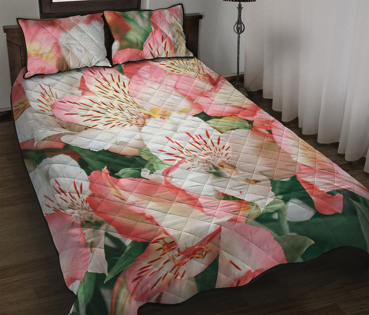 White And Pink Alstroemeria Print Quilt Bed Set