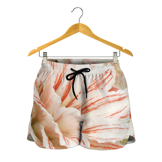 White And Pink Amaryllis Print Women's Shorts