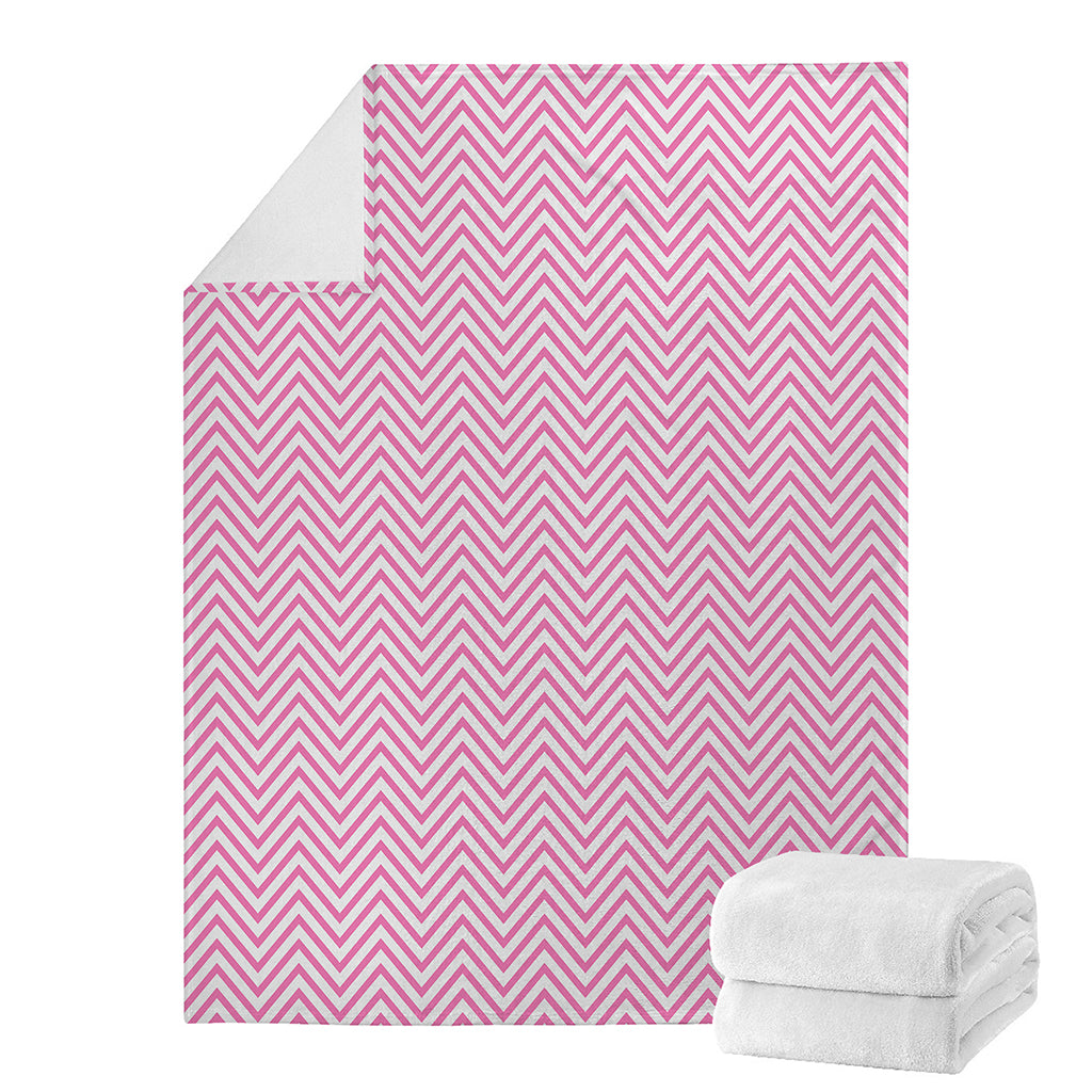 White And Pink Zigzag Pattern Print Blanket