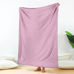 White And Pink Zigzag Pattern Print Blanket