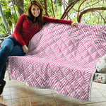 White And Pink Zigzag Pattern Print Quilt