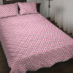 White And Pink Zigzag Pattern Print Quilt Bed Set
