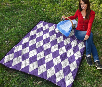 White And Purple Argyle Pattern Print Quilt