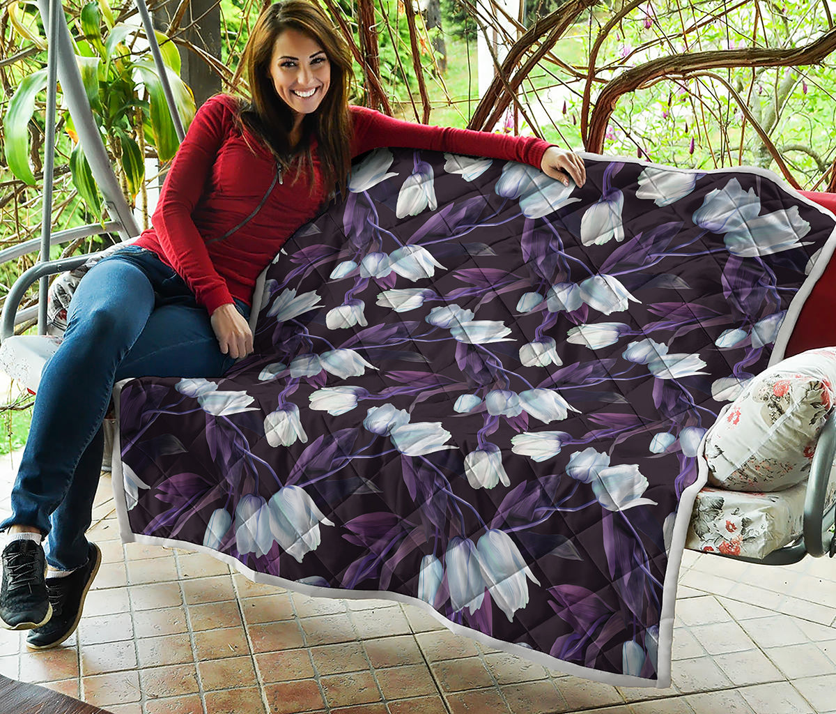 White And Purple Tulip Pattern Print Quilt