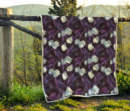 White And Purple Tulip Pattern Print Quilt