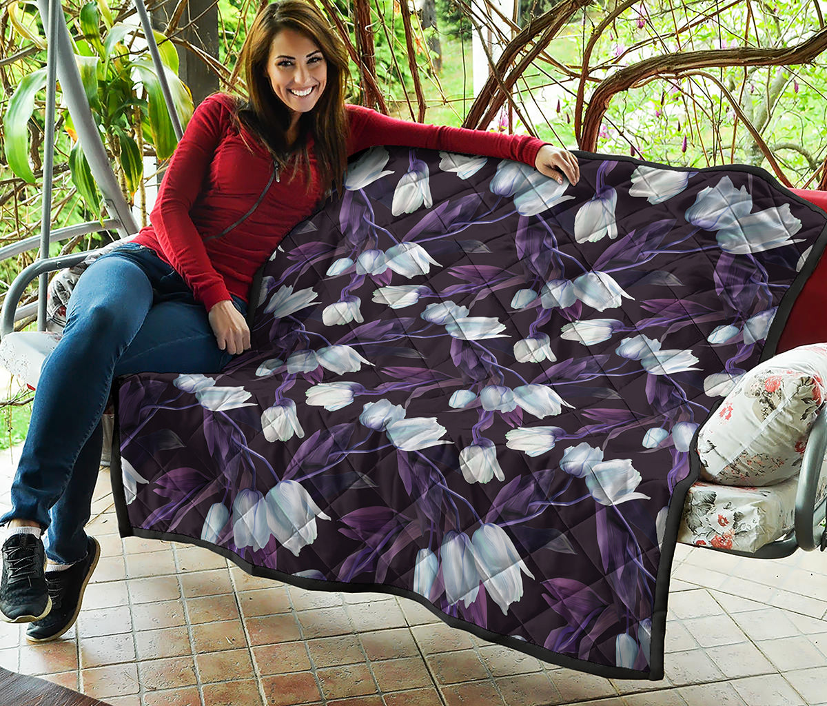 White And Purple Tulip Pattern Print Quilt